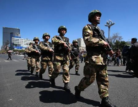 如何应对暴力恐怖袭击——专访防卫专家