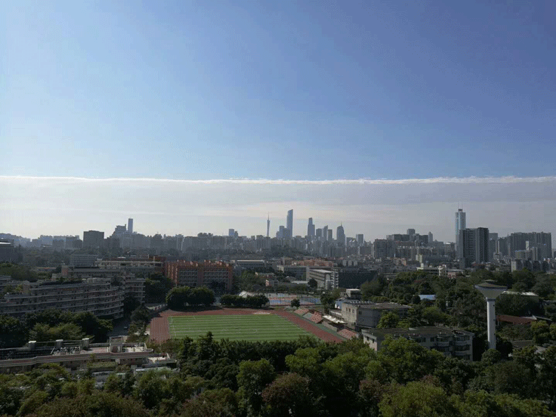 惊艳！广东多地出现“阴阳云”