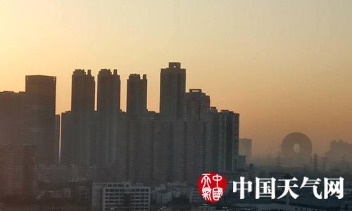 南粤大地春颜已现 冷空气刷入小清新