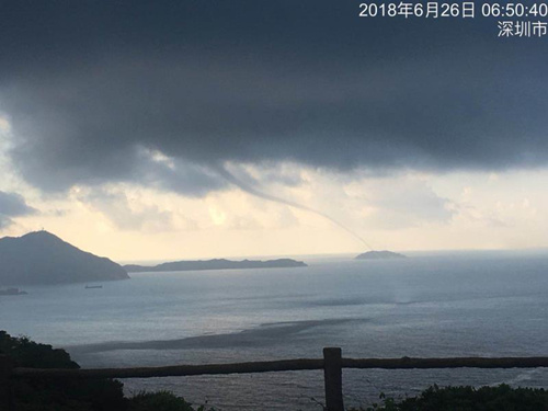 综合消息|深圳市天文台近海惊现“龙吸水”